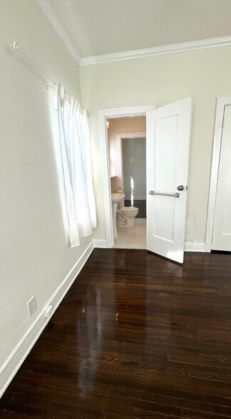 Building Photo - 138 Olive St