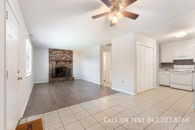 Building Photo - 7740 McKnight Dr