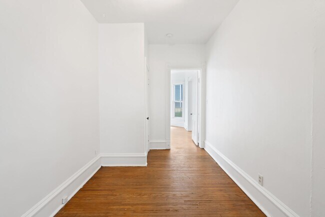 Building Photo - 1120 Washington St