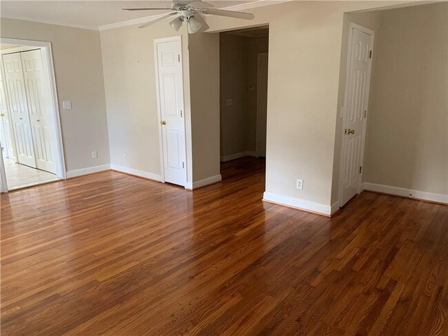 Building Photo - 1910 La Dawn Ln NW