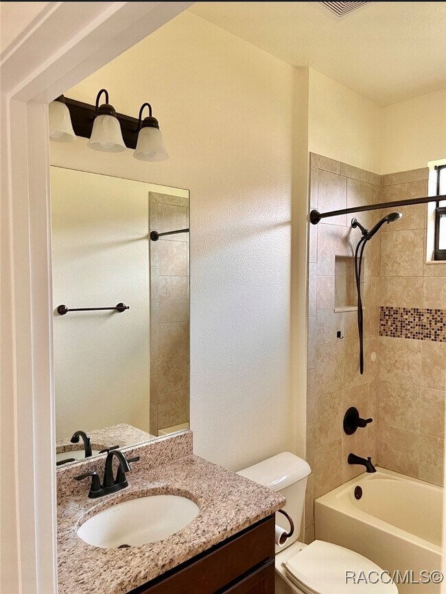 Building Photo - 2395 N Brentwood Cir