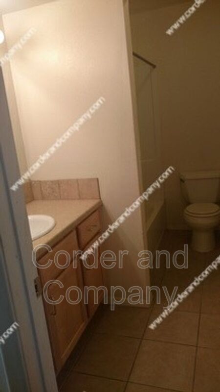 Building Photo - 13226 Candelaria Rd NE