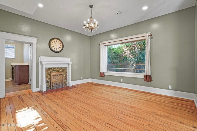 Building Photo - 711 Upson Dr