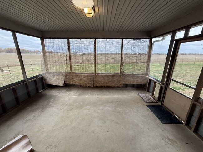 Building Photo - 3333 Tanner Rd