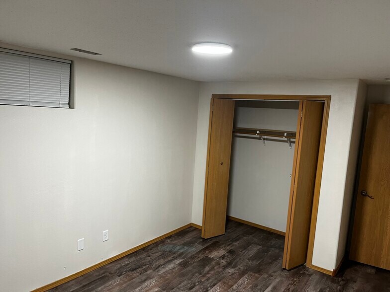 Downstairs N Bedroom - 1800 S Grange Ave