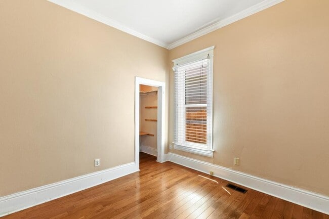 Building Photo - 2220 W Kiowa St