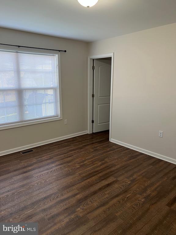 Building Photo - 189 Neptune Wy