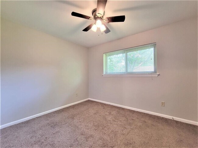 Building Photo - 2303 Oboe Trail