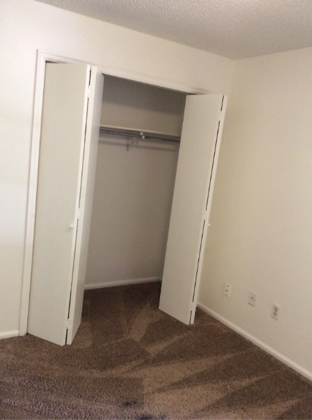 Building Photo - 942 Wakerobin Ln