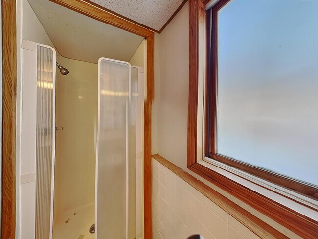 Building Photo - 11051 Quebec Ave N