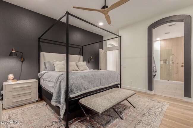 Building Photo - 10502 E Posada Ave