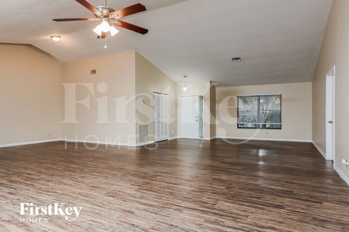 Building Photo - 3999 NW 73rd Way