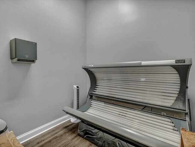 Building Photo - Castle Schools*********Large 2 Bedroom 2 Bath**********Newburgh Indiana Living