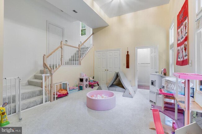 Building Photo - 11426 Summer House Ct