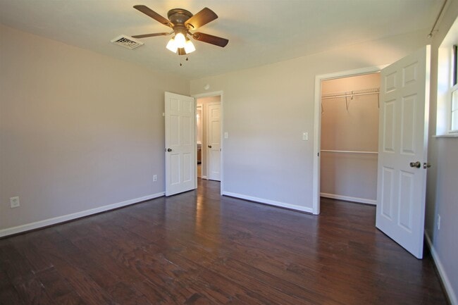 Building Photo - 3404 Friedens Church Rd