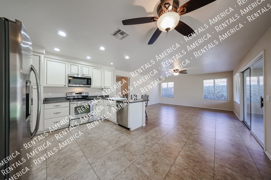 Building Photo - 21911 N 71st Ln