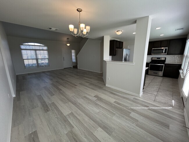 Building Photo - 12421 Woodcock Way