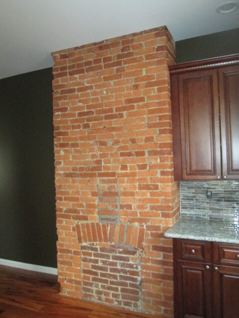 Building Photo - 2 Bedroom, 1 Bath Townhome in trendy Bloomfield.  Convenient!