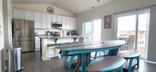 Building Photo - 3238 Dock Ct