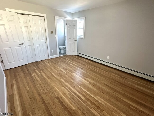 Building Photo - 28 Beardslee Hill Dr