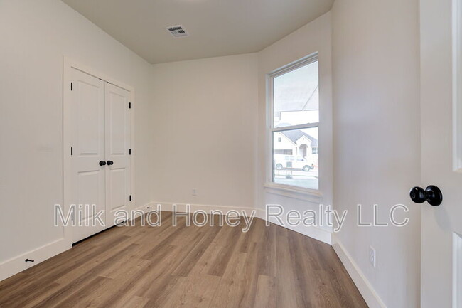 Building Photo - 9304 NW 146th St