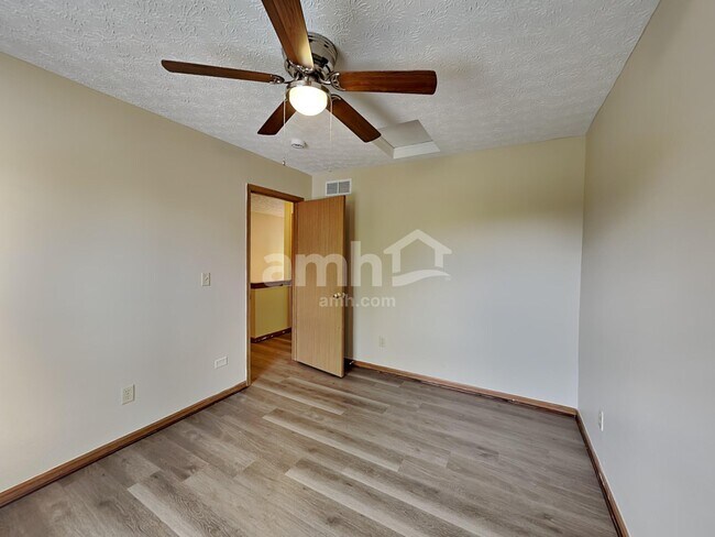 Building Photo - 172 Steiger Ct