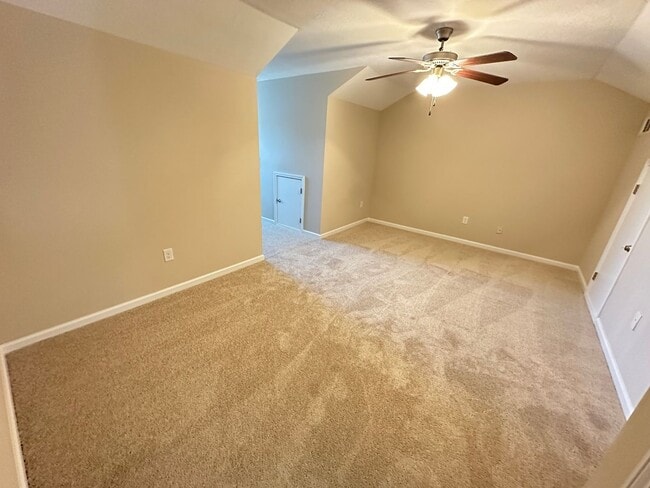 Building Photo - 2075 Reserve Ln