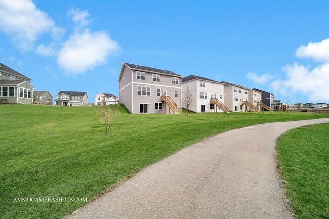 Building Photo - 1398 Kessler Dr
