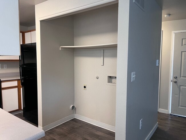 Building Photo - Affordable One Bedroom With Washer and Dry...