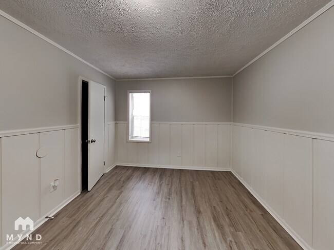 Building Photo - 10140 Morris Dr SW