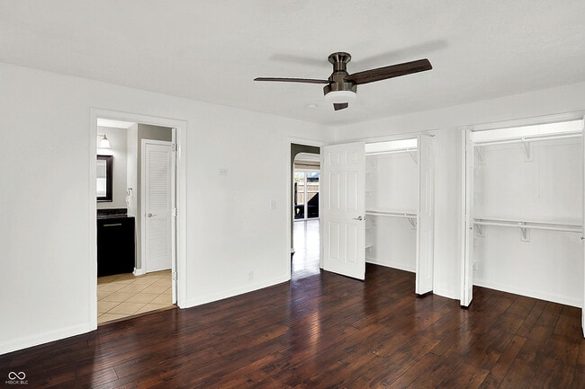 Building Photo - 301 W Pierce St