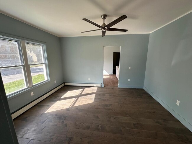 Building Photo - 420 Emmet St