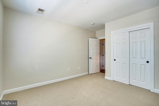 Building Photo - 24897 Pinebrook Rd