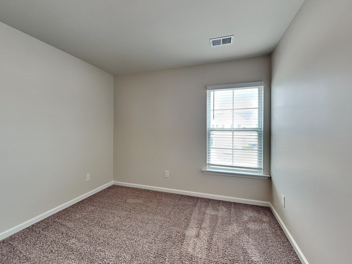 Building Photo - 518 Belgian Blue Wy