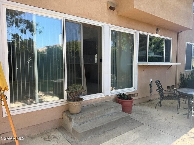 Building Photo - 739 San Martin Pl