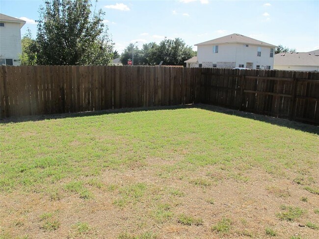 Building Photo - 3401 Pioneer Crossing Dr