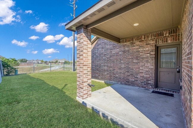 Building Photo - 18239 Alora Springs Trace