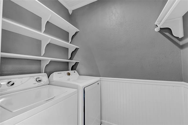 Building Photo - 415 W Couts St