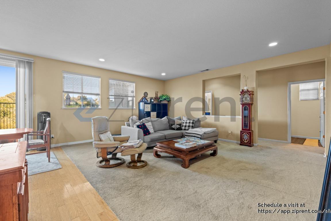 Building Photo - 521 Black Walnut Pl