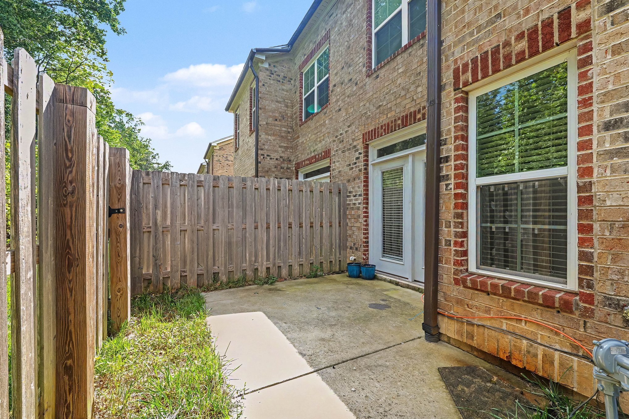 Building Photo - 846 Silver Leaf Dr