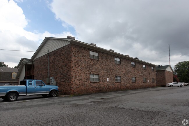 Building Photo - West Rock Gardens Apartments