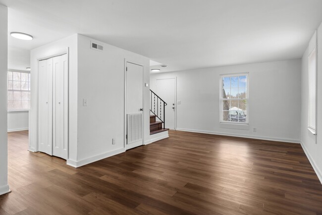 Building Photo - 612 Andrea Ct