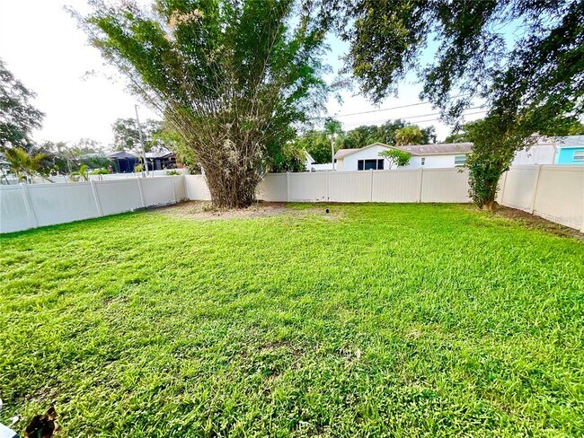 Building Photo - 2789 Morningside Dr
