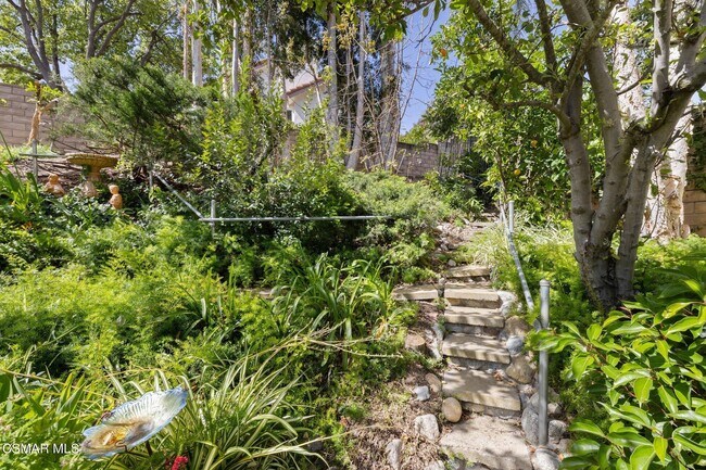 Building Photo - 658 Elevar Ct