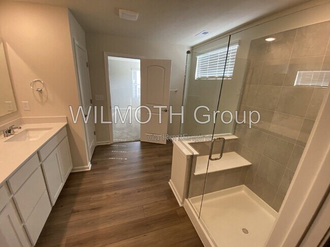 Building Photo - 16364 Pruett Ln