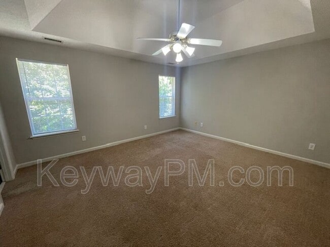 Building Photo - 5780 Carriage Hills Dr