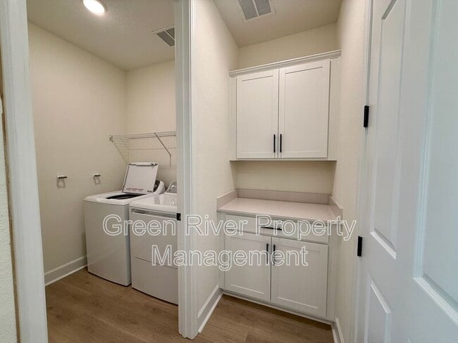 Building Photo - 3435 Auvenshine Wy