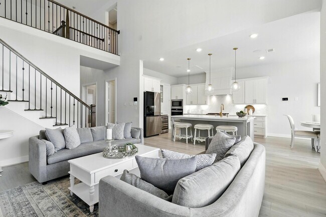 Building Photo - 26923 Arethusa Ct