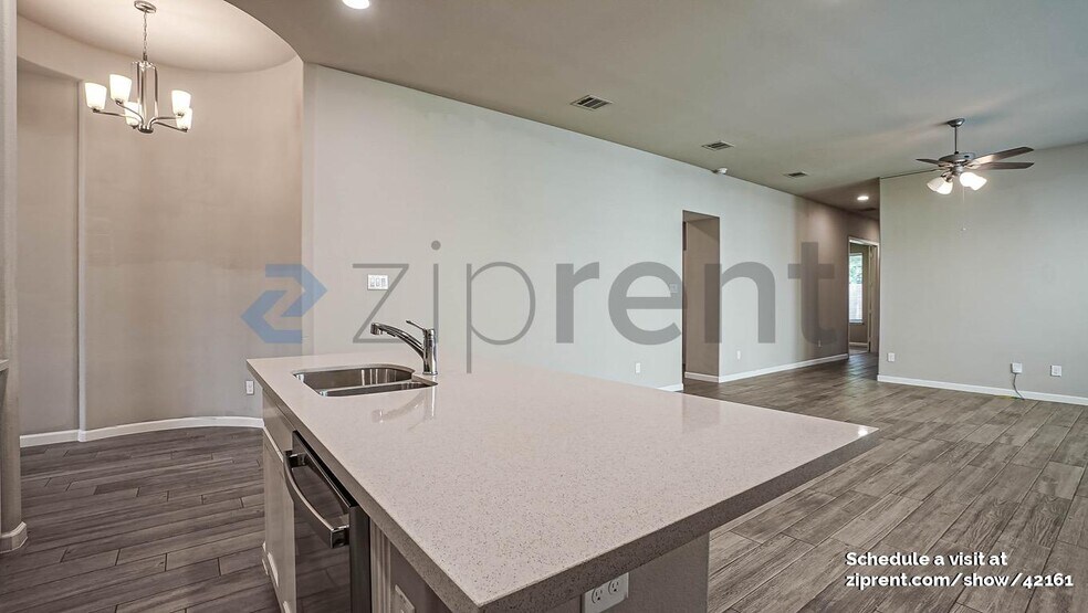 Building Photo - 2412 Bathwick Ln