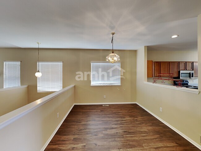 Building Photo - 9835 Kenton Cir